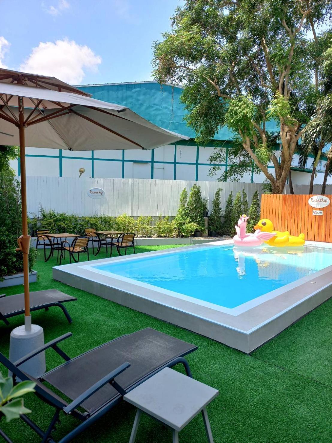 Ruenthip Pattaya Hotel Exterior photo